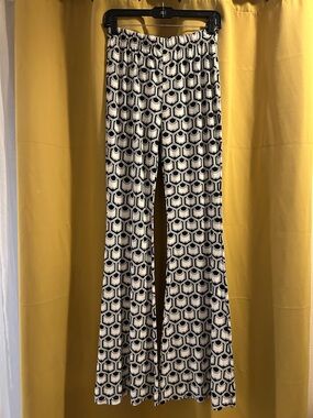Black & White Geometric Bell Bottom Pants